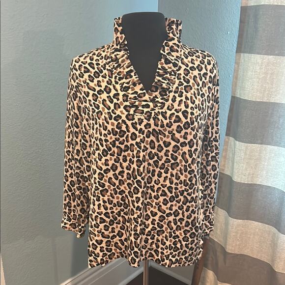 Crown and Ivy Leopard Print 3/4 sleeves Office - Picture 1 of 4